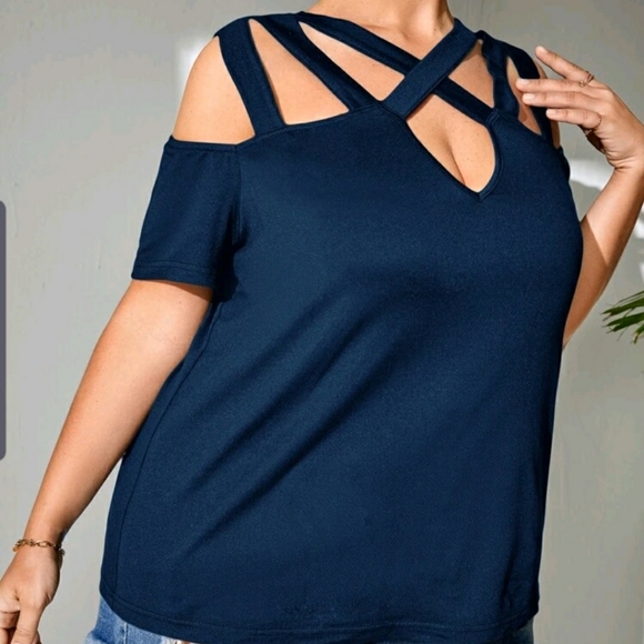 Cold Shouldee Criss Cross Strappy Top - New - Picture 5 of 5